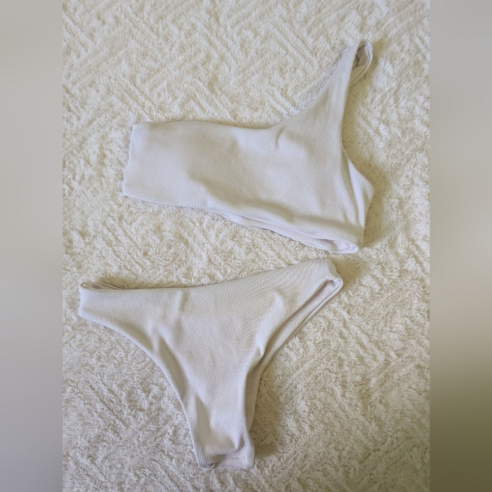 White One Shoulder Bathing Suit